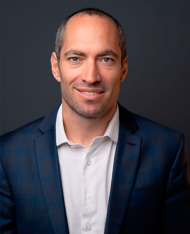 Dr. Fernando Korkes